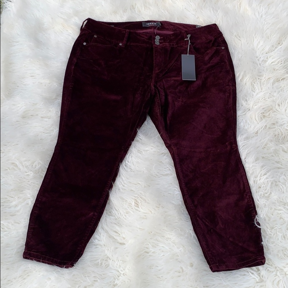 NWT Torrid Burgundy Velvet Jeggings Size 22S - Picture 8 of 8